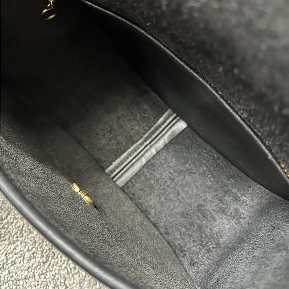 *SOLD* Vintage Coach Black Legacy Small Flap 9965 - Picture 8 of 15